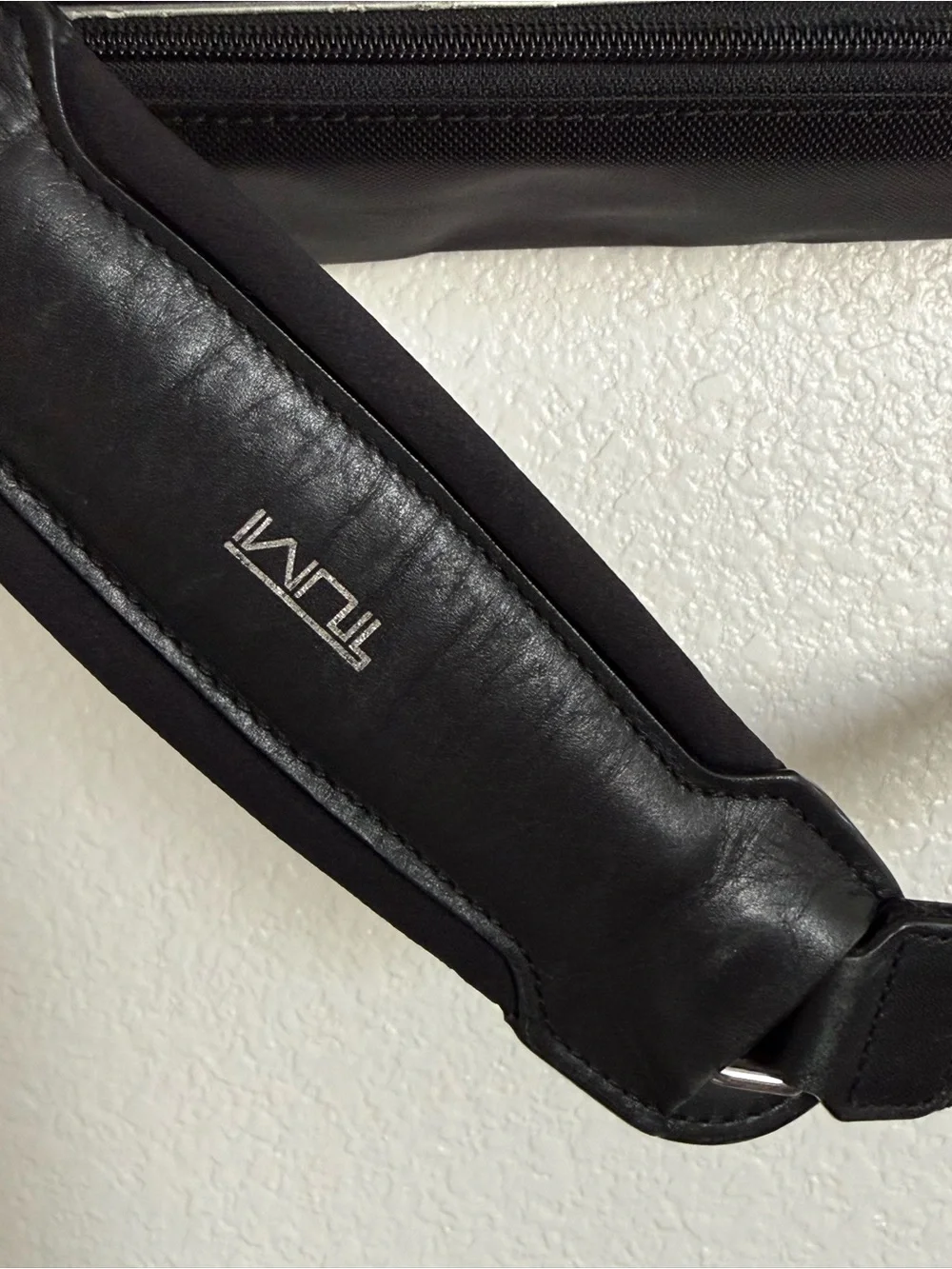 Tumi Black Men's Laptop Briefcase with Shoulder Strap